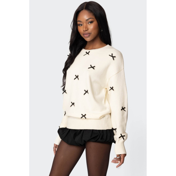 edikted white sweater with Satin Effect Bow Oversized Size S 
Sweater - Picture 2 of 5